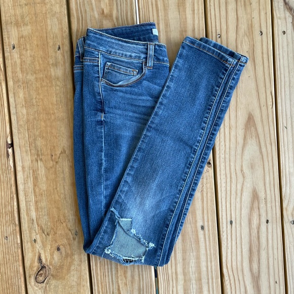 Mid-Rise Jeggings! - Picture 3 of 5